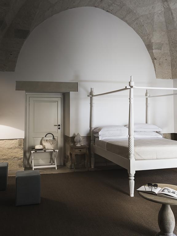Don Totu - Dimora Storica Bed & Breakfast San Cassiano  Bagian luar foto