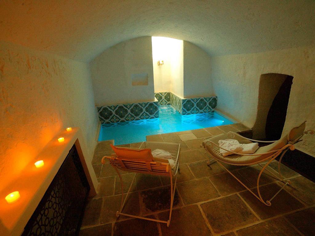 Don Totu - Dimora Storica Bed & Breakfast San Cassiano  Bagian luar foto