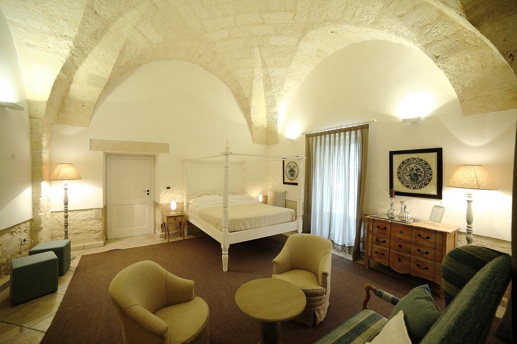 Don Totu - Dimora Storica Bed & Breakfast San Cassiano  Ruang foto