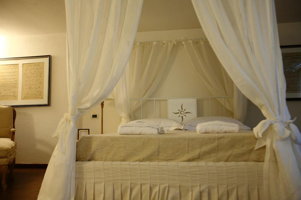 Don Totu - Dimora Storica Bed & Breakfast San Cassiano  Ruang foto